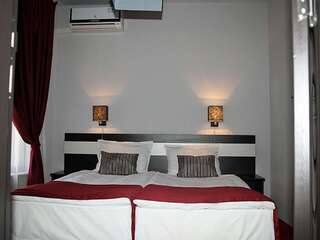 Отель Gran Via Бургас Двухместный номер с 1 кроватью или 2 отдельными кроватями-13